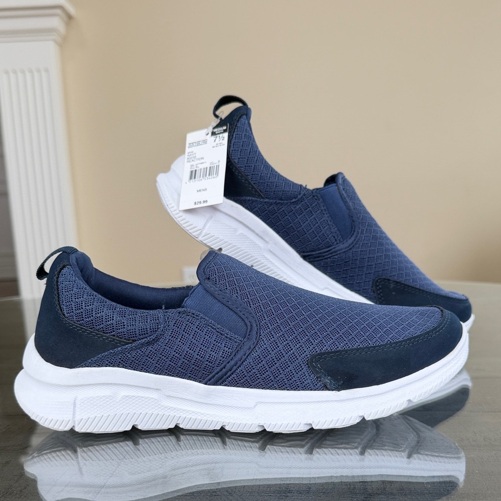 Everlast Men's Navy Blue Reaction Slip-On Sneakers. NWT. Mesh Upper. Size 7.5.